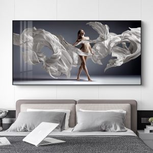 Tranh Cô Gái Hiện Đại Treo Spa CG02